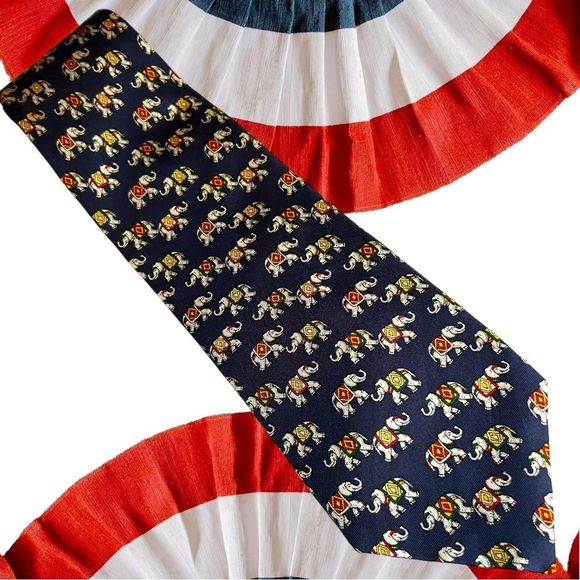 Designed exclusively for the RNC display your support with this unique tie - Picture 1 of 4